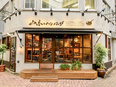 『山本のハンバーグ』の店長候補◆新業態・海外展開に挑戦！／月給37～42万円スタート／月9日休み2