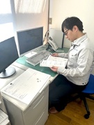 見積作成スタッフ（未経験歓迎）◆窓・アルミサッシの見積／YKK AP特約店／残業20h／年休120日1