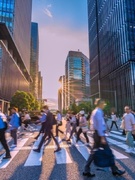 リスク管理担当◆未経験歓迎／自動車事故の対応や災害対策などを担う／年間休日120日／月給28万円以上1
