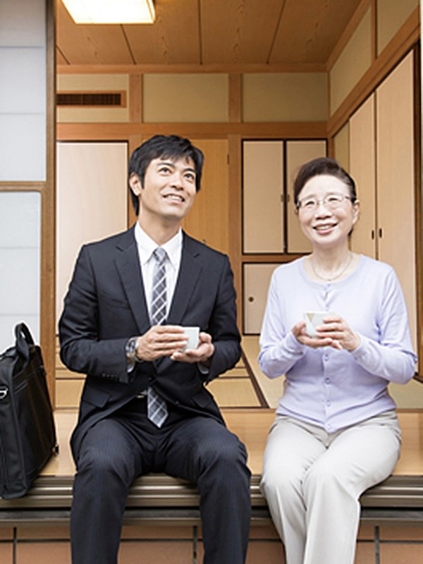 常備薬のルート営業（専門知識不要）◆創業98年の安定企業／直帰OK／18時帰宅可／家族・住宅手当ありイメージ1
