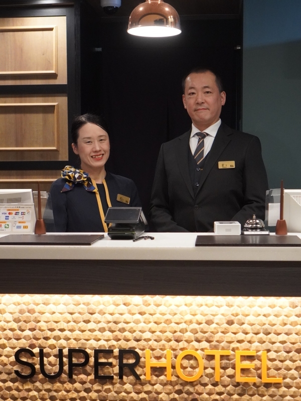 ホテル支配人◆副支配人とのペア応募必須／4年で固定報酬4750万円以上／家賃・光熱費無料で入居OKイメージ1