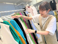 アパレルスタッフ◆取り扱いブランドは50以上／産育休の復帰率100％／残業月5h／時短勤務制度あり3