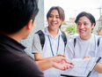 営業職◆時代をさきどりしたユニークな社風でワクワクが止まらない！／週3日休推奨／月収100万円超多数3