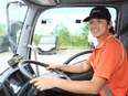 ルート回収ドライバー◆上場企業／月収例39.8万円／長距離運転無／シンプルワーク／8連休可／家族手当2