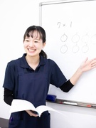 学童クラブの教務社員◆完全週休2日／創立69年／生徒数も増加！新校舎開校も続々でキャリアアップ豊富！1