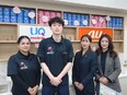 携帯ショップの接客スタッフ◆未経験歓迎／年間休日121日／転勤なし／各種手当も充実！／面接1回2