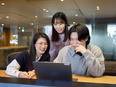 UXディレクター◆UX未経験からプロへ／定着率90%以上／残業少／チーム参画が基本／プライム上場G3