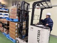 倉庫作業スタッフ◆食肉製品の入出庫対応／賞与4.2ヶ月分／残業月20時間以内／上場企業グループ3