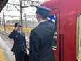 鉄道乗務員（駅係員・車掌・運転士を担当）◆中部圏唯一の大手私鉄／年間休日121日2