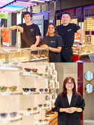 販売スタッフ◆世界的ブランドの顔として活躍／Ray-Ban・OAKLEY・和真など多彩なブランド1