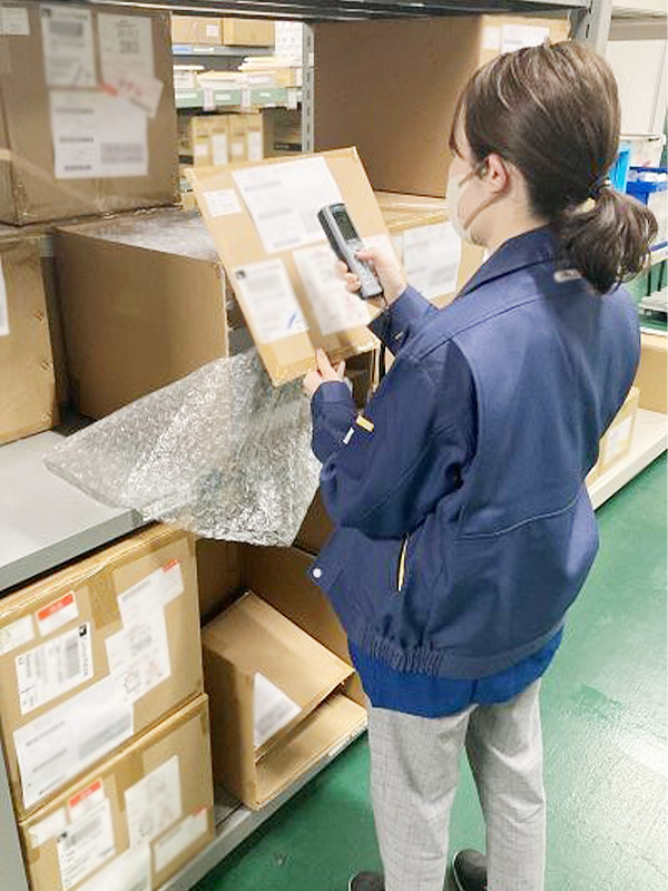 商品管理（未経験歓迎）◆年間休日126日／残業月10h以下／設立67年以上／昨年度賞与5.8ヶ月分イメージ1