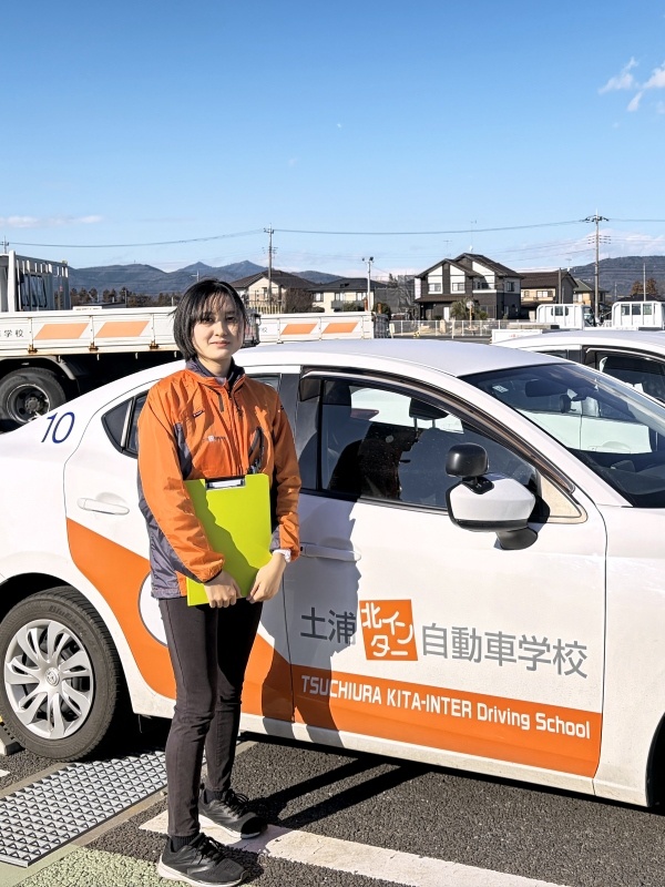 自動車教習所のインストラクター◆9割未経験/書類選考無/多彩な事業グループの安定企業/賞与年2回イメージ1