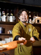 店舗運営スタッフ◆月給33万円～／インセンティブ月最大6万円／賞与年2回／連休取得OK／即日内定あり1