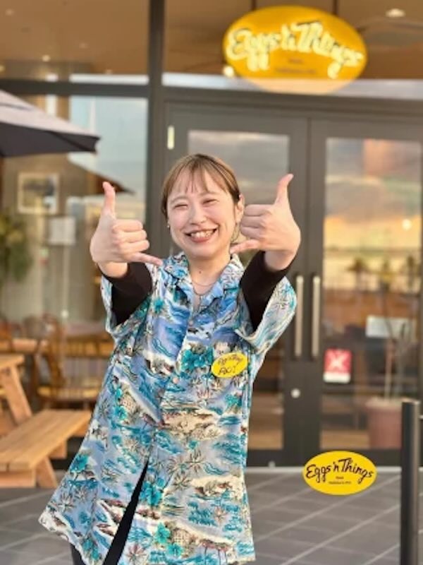 店舗運営スタッフ（店長・エリアマネージャー候補）◆未経験歓迎／賞与2回／髪色自由／産育休取得100％イメージ1