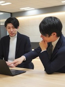 広報職（未経験歓迎）◆月給28万円～／フレックス勤務／残業月10h程度／年休127日／リモート相談可1