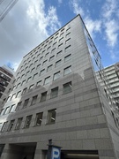 社労士補助（未経験歓迎）◆年休120日以上／残業月20時間以下／完全週休2日制／賞与年2回／転勤なし1