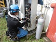 空調設備の作業スタッフ◆設立48年の老舗企業／資格取得支援制度あり／年休124日3