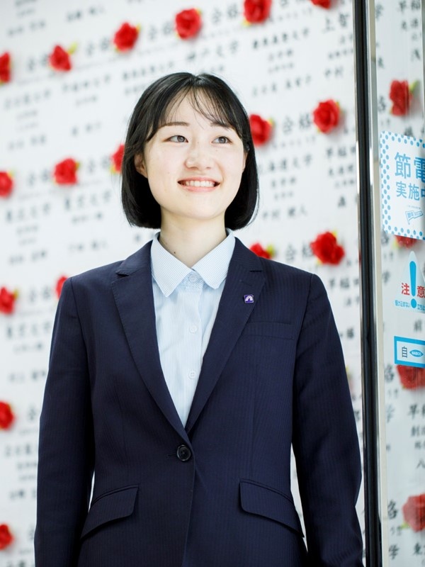 四谷学院の事務スタッフ◆生徒の夢を近くで応援／年休120日も可／未経験入社9割／残業月平均7.8時間イメージ1