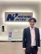 法務◆年休125日／完全週休2日制／創業から約50年赤字なし／賞与年2回／残業20h以内／転勤なし1