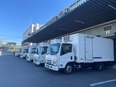 配送ドライバー◆完全週休2日／日勤／普通免許でOK／未経験から多数活躍／コンビニへのルート配送3