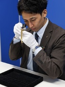 買取バイヤー◆未経験活躍中／1年目から月収120万円可／基本定時退社／上場企業グループ1