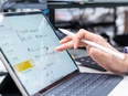 ルート営業◆昨年度賞与7.02ヶ月／創業100年以上／定着率95％／個人ノルマなし／年間休日126日2