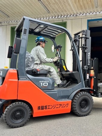 製造スタッフ（未経験歓迎）◆初年度年収430万円も可／賞与実績3～7ヶ月分／皆勤手当8800円～イメージ1