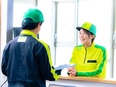 運行管理（管理職候補）◆月給32万円～／年休121日／賞与年2回／早期キャリアアップ可能2