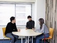 人事（未経験歓迎）◆急成長ベンチャー／月給30万円～／年休125日／土日祝休／服装・髪色・ネイル自由3