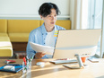 Webマーケター（未経験OK）◆フルリモート／月給30万円以上／インセンティブあり／年間休日125日2