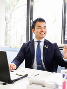 事務（経理や営業支援を担当）◆残業月20時間以内／年間休日126日／土日祝休み／設立70年以上1