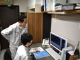 施工スタッフ◆残業基本なし／土日祝休／月給27万円～／賞与年2～3回／1～3年の手厚い研修あり2