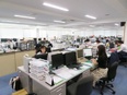 ECサイト運営（未経験歓迎）◆創業102年／残業月20h以内／基本土日祝休み／年休126日／家族手当2