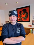 『豚旨うま屋ラーメン』の店長候補◆未経験歓迎／賞与年2回／家賃補助／家族手当／平均月収37万円！1