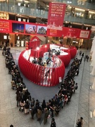 企画営業◆展示会ブースや発表会などイベントの企画提案／年間休日124日／昨年度賞与実績4～6ヶ月分1