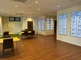 総合職（賃貸営業・物件管理・契約管理）◆自由なアイデアを活かせる／家族手当あり2