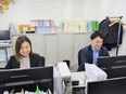 営業事務（未経験歓迎）◆月給25万円～／年休120日／土日祝休み／ネイル・ピアス・髪色自由／残業なし3