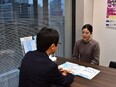 財団職員（中小企業のビジネスを支援）◆年間休日128日／賞与4.65ヶ月／残業平均月5ｈ以下3