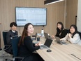 海外オフィスの管理スタッフ（英語使用）◆10時～18時勤務／残業月10h以下／土日祝休／年休123日2