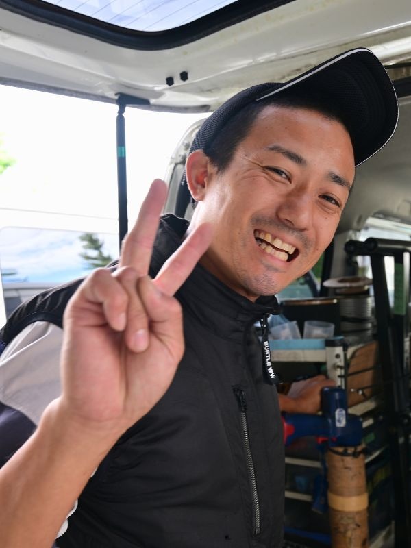 自動車ガラス交換スタッフ（未経験歓迎）◆学歴・転職回数不問／昇給賞与安定／年休117日／福利厚生充実イメージ1