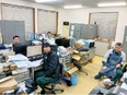 電気設計スタッフ（製品のモータ・回路設計などを担当）◆設立70年の老舗企業／月給30万円～／残業なし2