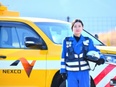 高速道路のパトロール隊員（未経験歓迎）◆賞与実績4.55ヶ月分／残業月5時間ほど／社宅や住宅手当あり2