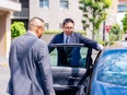 ハイヤードライバー（未経験歓迎）◆書類選考ナシ／平均月収35万円／車通勤OK／報道機関や企業役員担当2