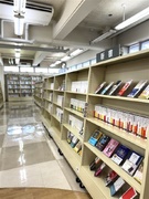 総務スタッフ◆学校法人関東学院の学生サポート／夏季休暇10日／賞与4.8ヶ月分／住宅・家族手当あり1