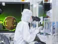 技術系総合職（半導体製造の設備保全・保守を担う）◆未経験歓迎／残業月15ｈ以下／賞与実績4ヶ月分以上3