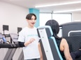 フィットネスジムのトレーナー◆会員様と楽しめるイベントを自由に企画・運営！／残業ほぼナシ／完休2日3