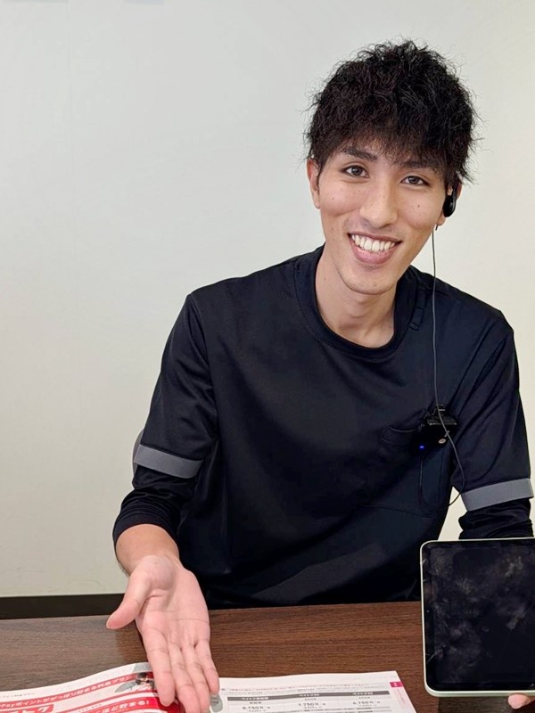 携帯ショップの販売スタッフ（未経験歓迎）◆年休120日／残業月5h以下／各種手当あり／転勤なしイメージ1