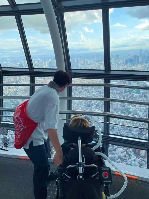 生活支援スタッフ（未経験歓迎）◆入社祝い金10万円／直行直帰OK／月収28.8万円～／有休取得推奨イメージ1