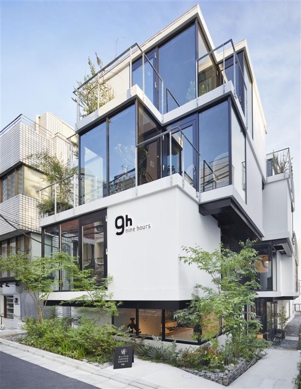 ホテル運営スタッフ(マネージャー候補)◆月給34万円以上/残業月20h以下/連休の取得もOK!イメージ1