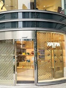 エルメス専門店の販売スタッフ（XIAOMA梅田店）◆年休115日／月給26万円～／残業月10時間以内1